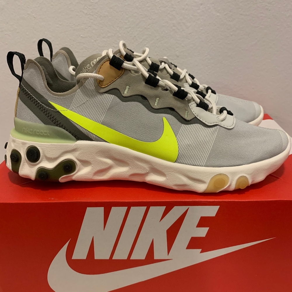 Mens Nike React Element 55 Sneakers - Size 8 (NWT)
